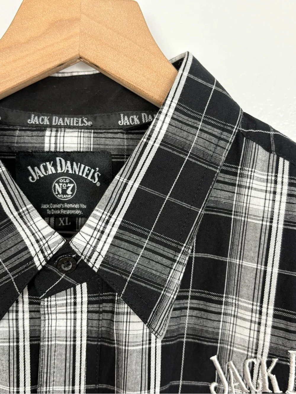 BOOT BARN BARELY WALKER JACK DANIEL'S PLAID PRINT LONG SLEEVE SNAP WESTERN SHIRT